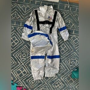 Astronaut costume